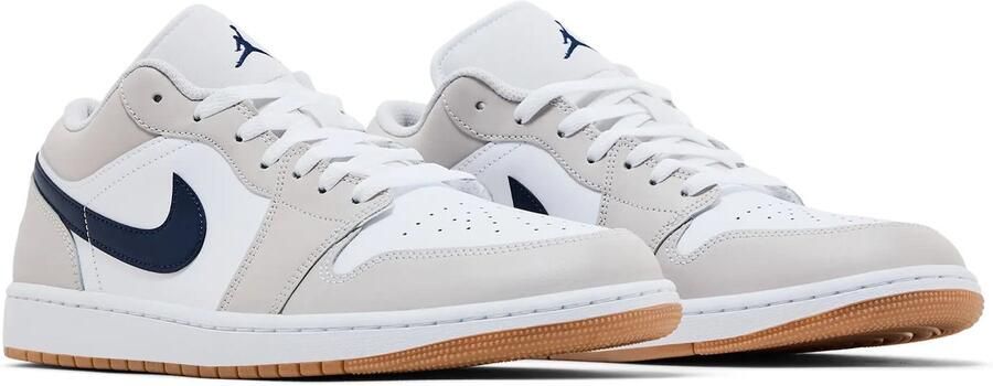 Jordan Air 1 Mid Low Air 1 in beige formaten: 47.5