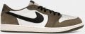 Nike Lage Sneakers 1 Retro Low OG Medium Olive - Groen