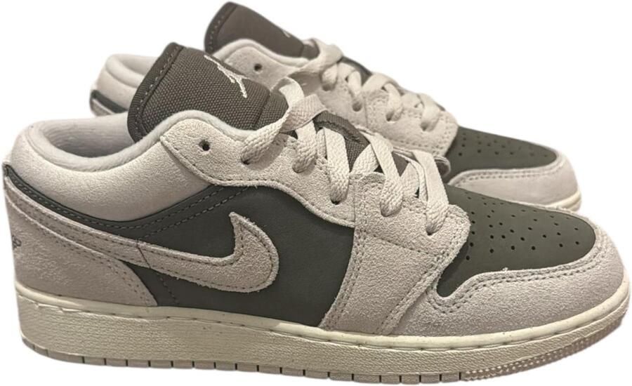 Jordan Air 1 Low SE (GS) Unisex Retro beige Schoenen