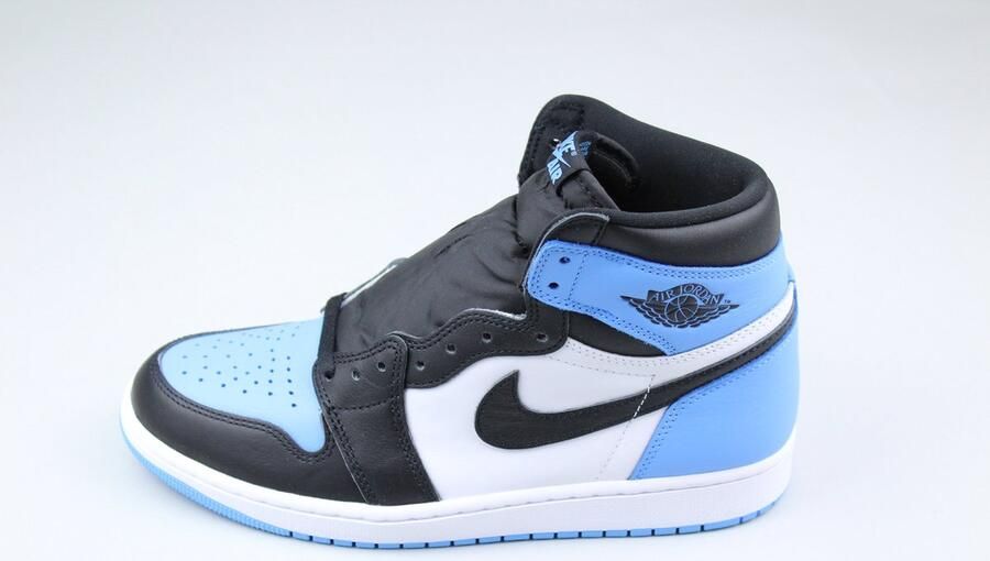 Nike Air Jordan 1 Retro High OG 'UNC Toe'