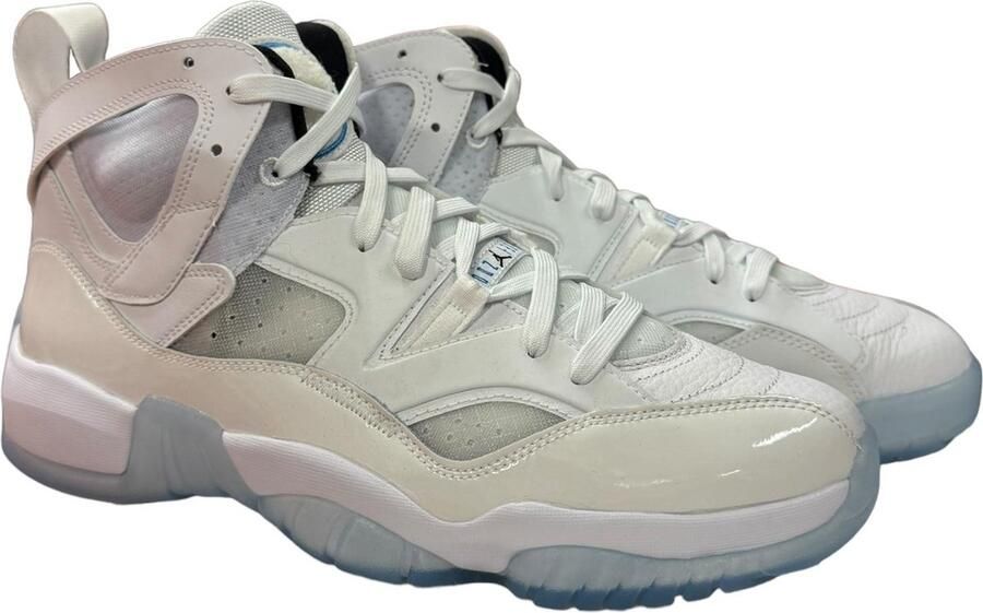 Jordan Jumpman Two Trey Basketball Schoenen white black university blue maat: 44.5 beschikbare maaten:44.5