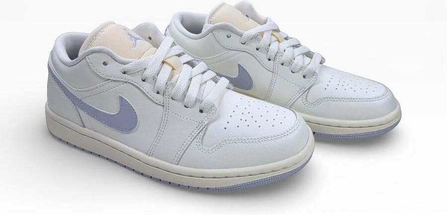 Jordan Nike Air 1 Low Sail Ghost Blue Coconut Milk Sneakers Dames