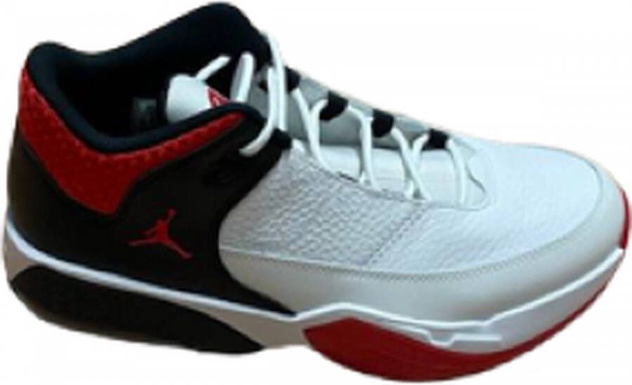 Jordan Max Aura 3 White University Red Black Schoenmaat 42 1 2 Sneakers CZ4167 160