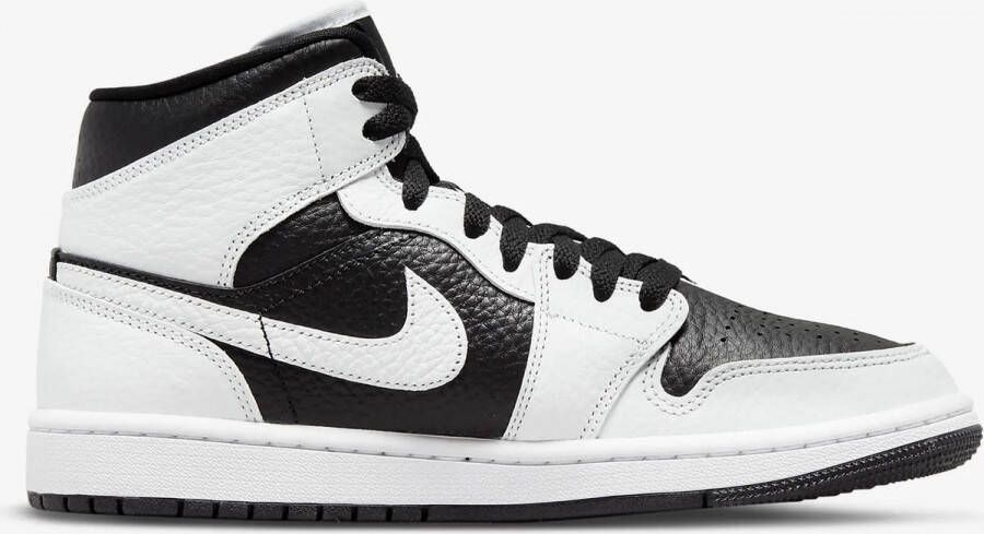 Jordan Nike Air 1 MID Black & White