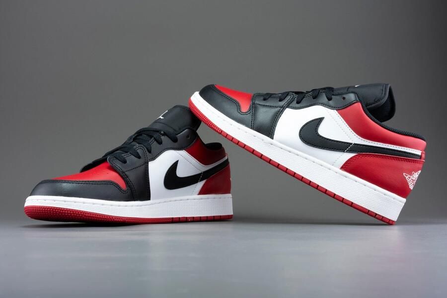 Nike Air Jordan 1 Low Gs ''Bred Toe'' 553560-612 BRED Zwart Rood Schoenen
