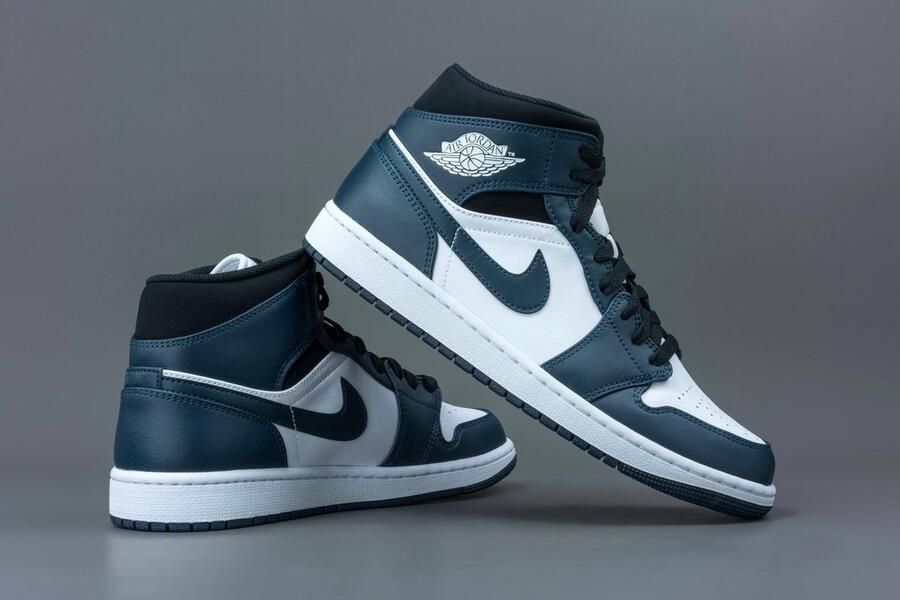 Nike Air Jordan 1 Mid Armory Navy White Black 554724-411 Navy;Wit;Zwart Schoenen - Foto 9