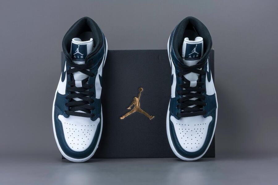 Nike Air Jordan 1 Mid Armory Navy White Black 554724-411 Navy;Wit;Zwart Schoenen - Foto 11