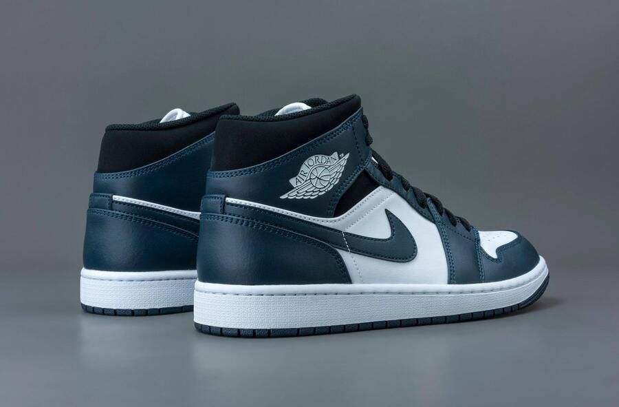 Nike Air Jordan 1 Mid Armory Navy White Black 554724-411 Navy;Wit;Zwart Schoenen - Foto 16