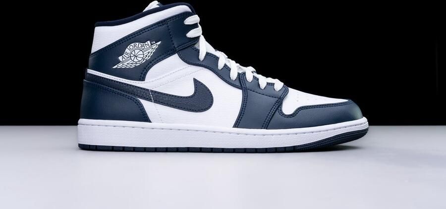 Nike Air Jordan wmns Nike Air Jordan 1 Mid White Metallic Gold Obsidian 554724 - Foto 12