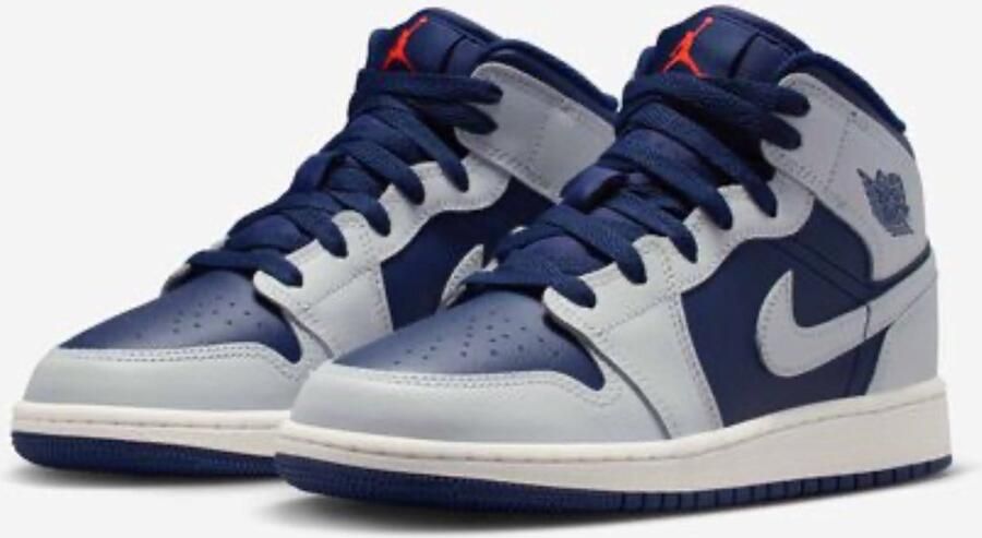 Nike Air Jordan 1 Mid Schoenen voor Junior”