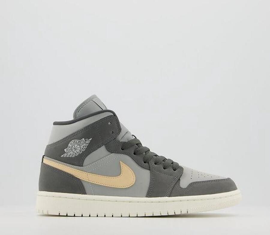 Nike Air Jordan 1 Mid Sneaker Grijs Limited edition