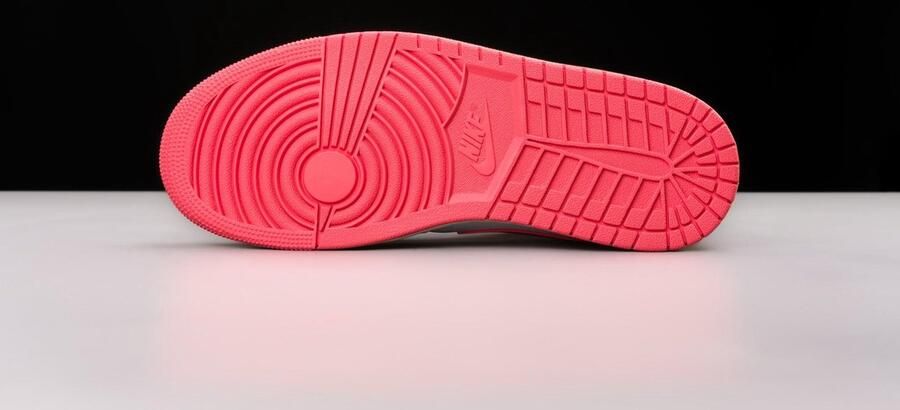 Nike Air Jordan 1 Mid Strawberries and Cream (Women's) BQ6472-186 Kleur als op foto Schoenen - Foto 8