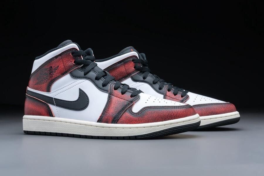 Jordan Air 1 Mid Se Black Infrared 23 White Sail Schoenmaat 40 1 2 Sneakers DV9565 006 - Foto 3