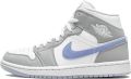 Nike Air Jordan 1 Mid Wolf Grey Aluminum (W) BQ6472-105 GRIJS Schoenen - Grijs
