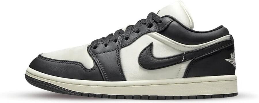 Air Jordan 1 Low SE Vintage Panda (Women's)
