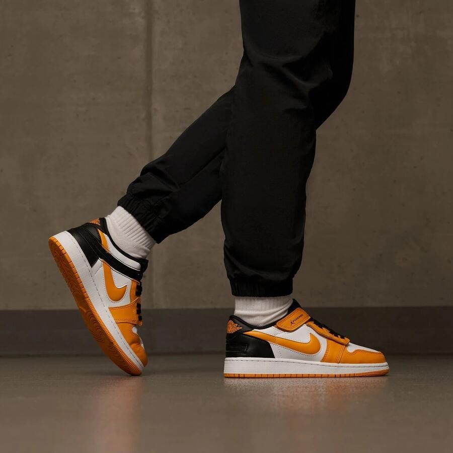Nike Sneakers Air Jordan 1 Low Flyease Taxi Yellow