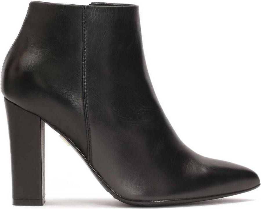 Kazar Black leather boots with extended noses