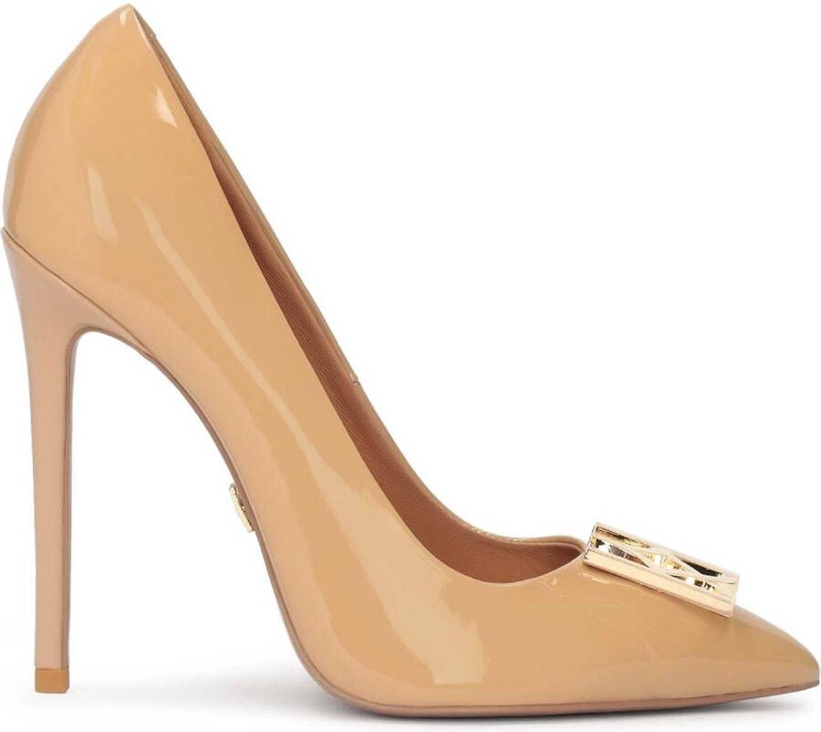 Kazar Decorated beige patent leather pumps Schoenen.nl
