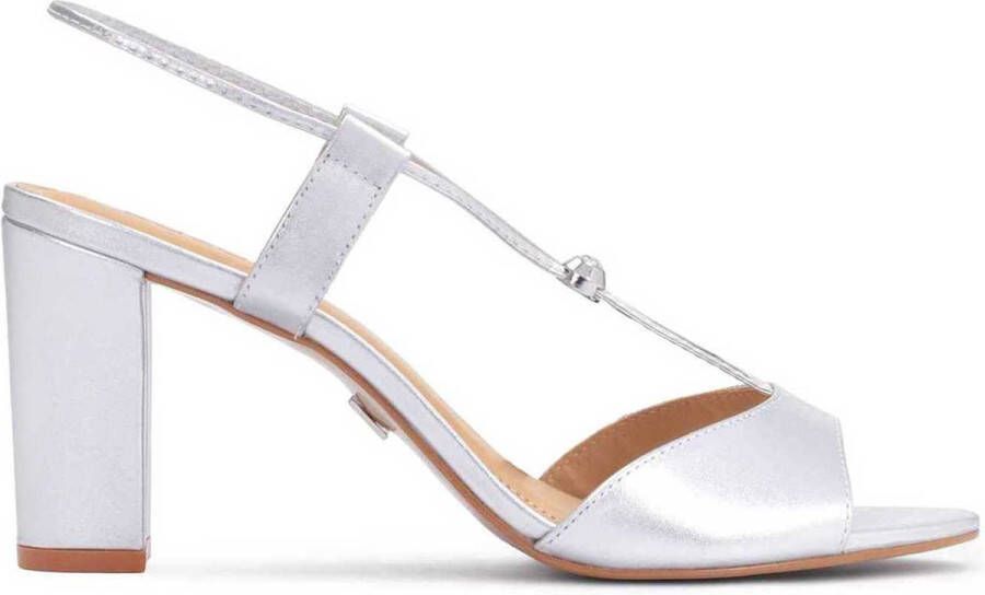 Kazar Elegante zilveren sandalen op een brede hak