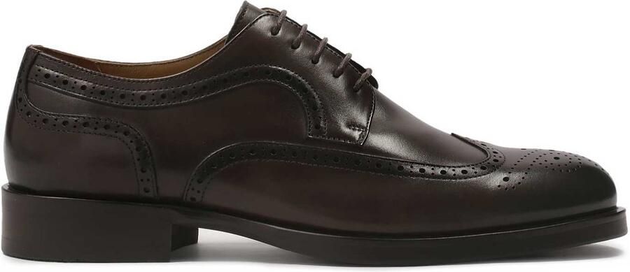 Kazar Bruine halfschoenen met rozetdecoratie