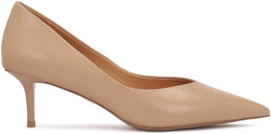 Kazar Classic beige leather pumps