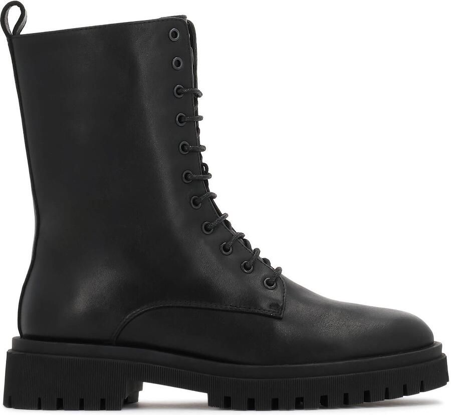 Kazar Classic black boots on a trefoil sole