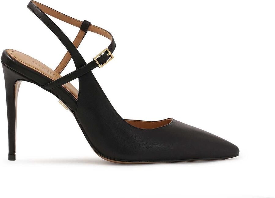 Kazar Elegante zwarte pumps met uitgesneden bovendeel.Dit product valt groot uit.