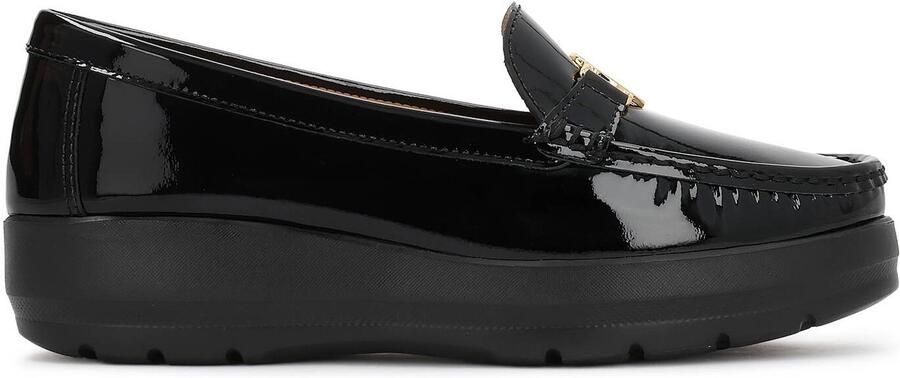 Kazar Lacquered slip-on shoes on a thick sole