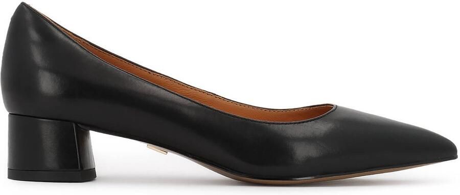 Kazar Low leather pumps with pointed toe nose