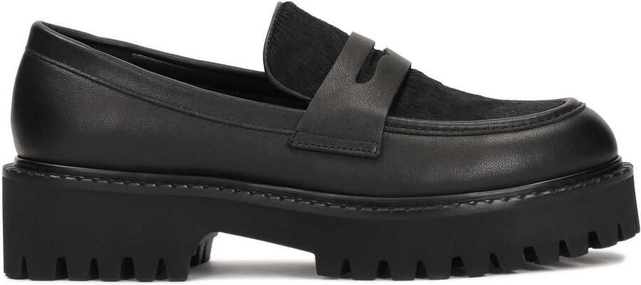 Kazar Halve instap schoen met natuurlijk haar.Dit product valt groot uit.