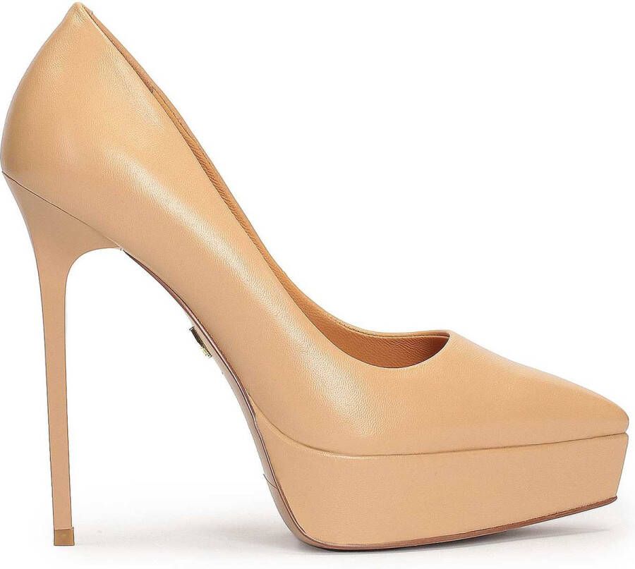 Kazar Leather pumps on a high heel and a platform