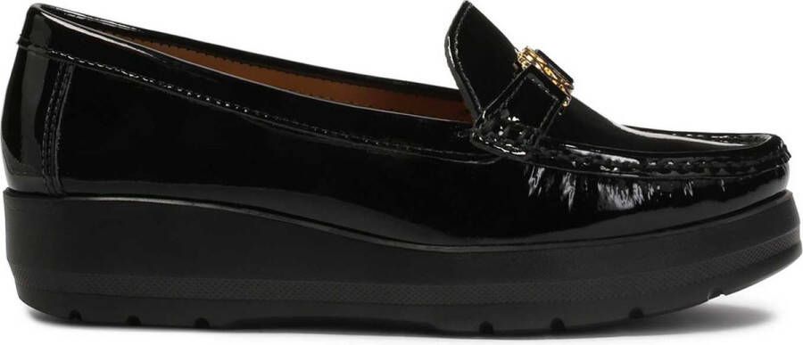 Kazar Patent leather flat shoes on an elevated sole