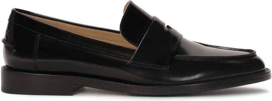 Kazar Studio Zwarte stijlvolle halfschoenen gemaakt van graanleer Black Dames