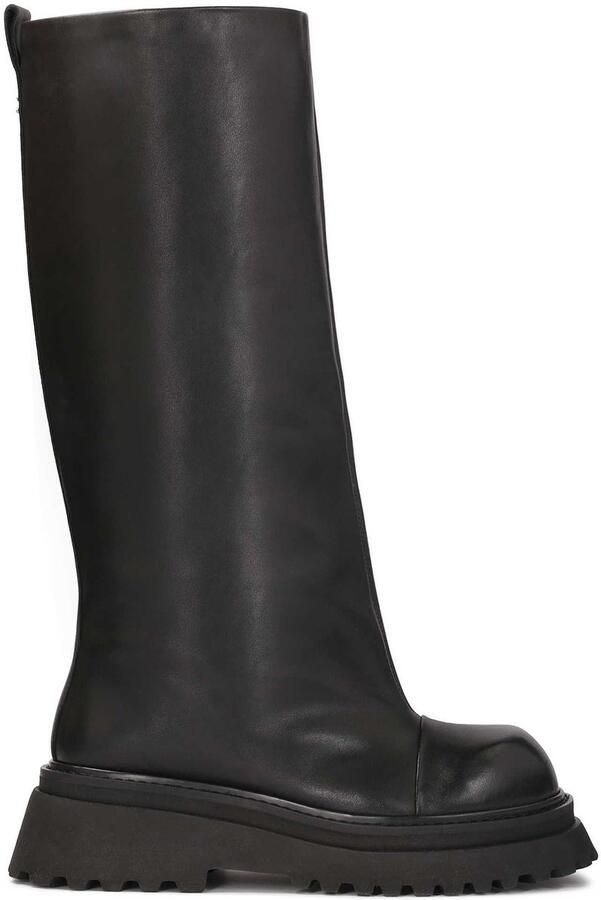 Kazar Studio Black boots on a thick sole with a wide upper