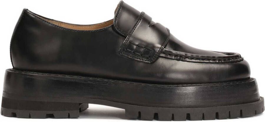 Kazar Studio Leather shoes on a trak sole