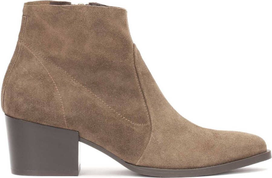 Kazar Wide-heeled boots made of suede