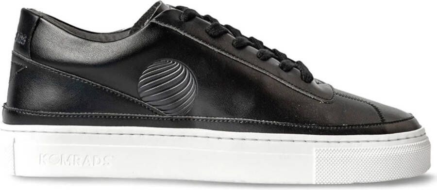 Komrads vegan sneakers APLS Maça Low Monoblack Schoen uit duurzaam en gerecycleerd materiaal Zwart