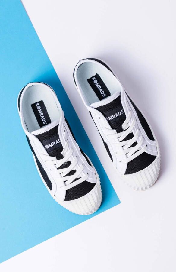 Komrads vegan sneakers ICNS Spartak Black &White Schoen uit duurzaam en gerecycleerd materiaal Zwart en Wit