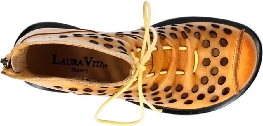 Laura Vita Okerkleurige veterboots model Cyrielle