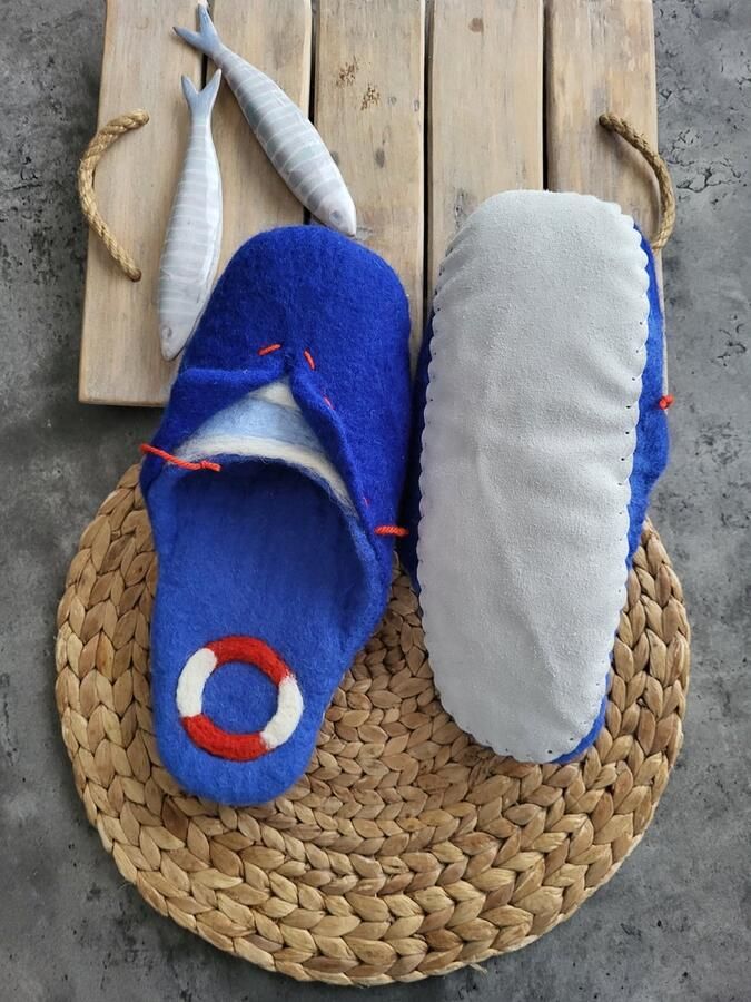 Lilly Bellule Handmade wool slippers felted wool slippers funny gift home shoes from wool wol sloffen Seaman