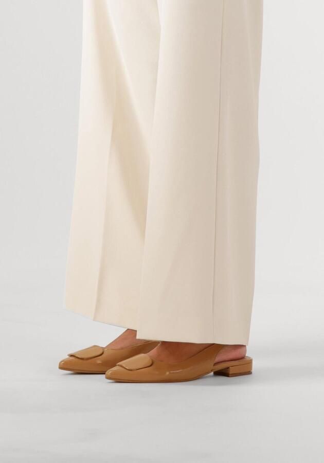 LINA LOCCHI Slingbacks Dames 010-60 Maat: 37 Materiaal: Lakleer Kleur: Beige - Foto 2