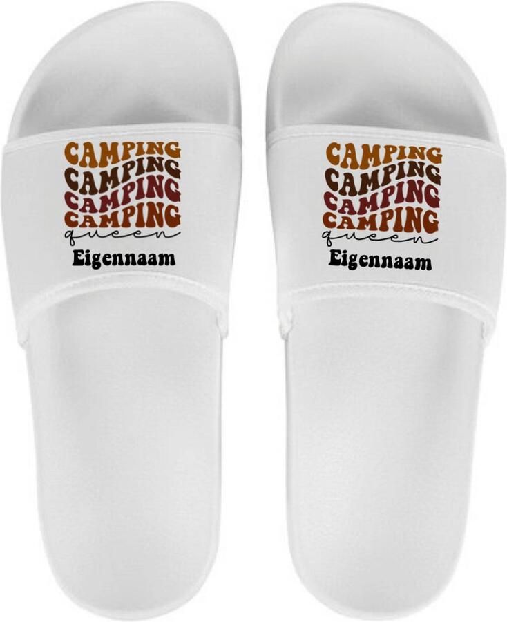 Livingstickers Slippers voor haar Persoonlijke slippers met naam Camping Queen Wit
