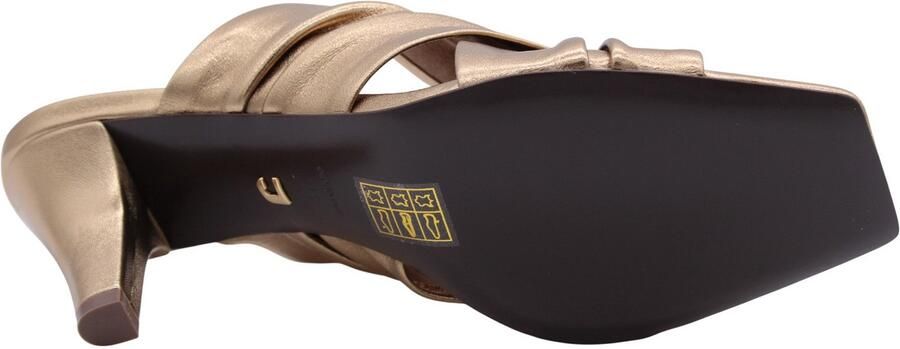 Lola Cruz Schoenen Goud Vrouwen