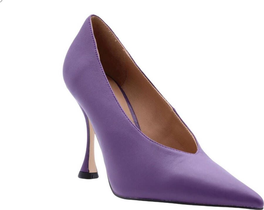 Lola Cruz Pump Purple