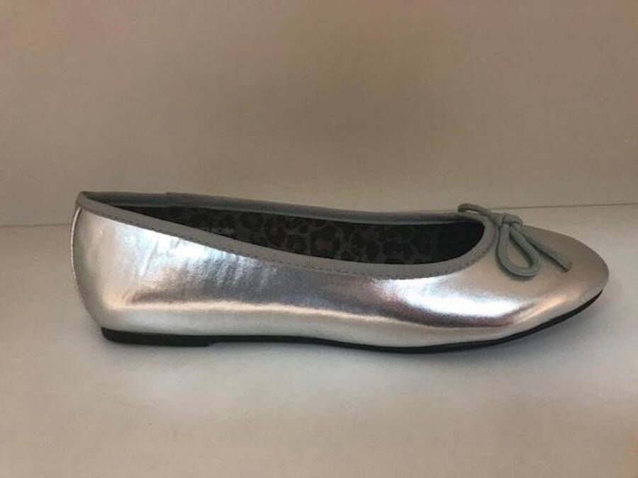London Rebel Ballerina Zilverkleur met strik (valt als )