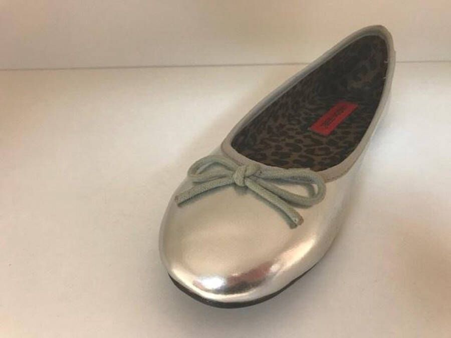 London Rebel Ballerina Zilverkleur met strik (valt als ) - Foto 2