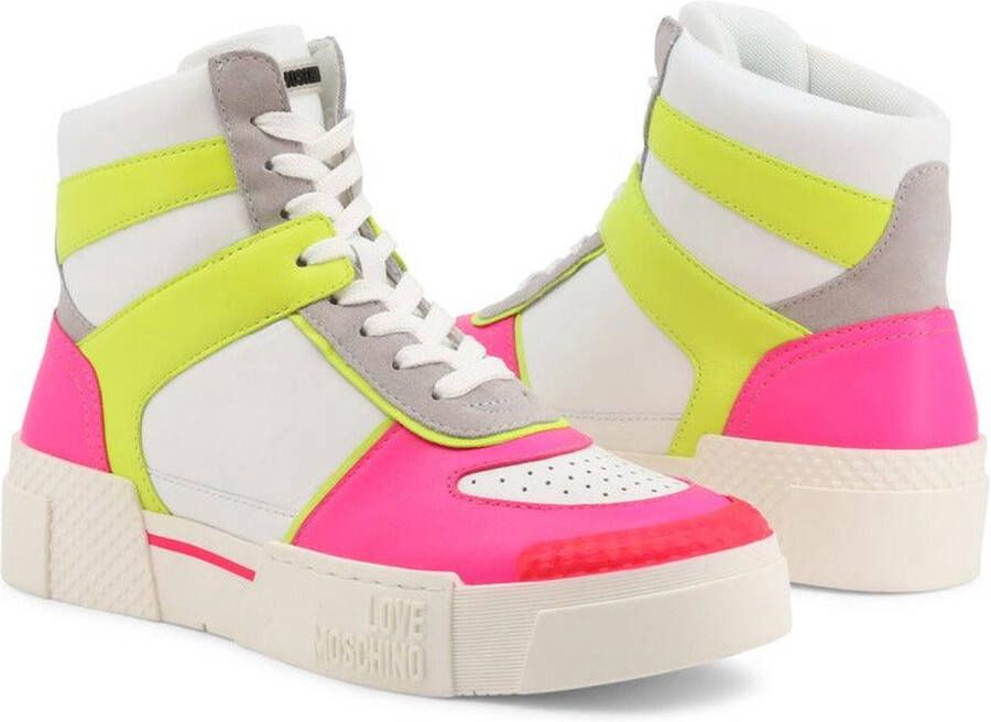 Love Moschino Leren Sneakers Ronde Neus Rubberen Zool White Dames