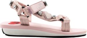 Love Moschino Roze Platte Sandalen met Pinaforemetal Design Roze Dames