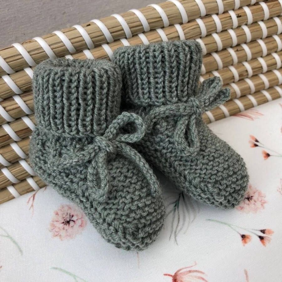 Lovely Stitches Gebreide Babyslofjes Met Omslag Saliegroen Merino Wol Lovely Stitche - Foto 1