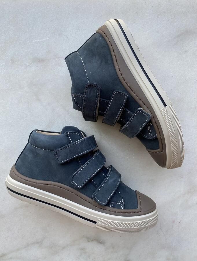 Lunella Jongenssneaker blauw velcro met beschermtop